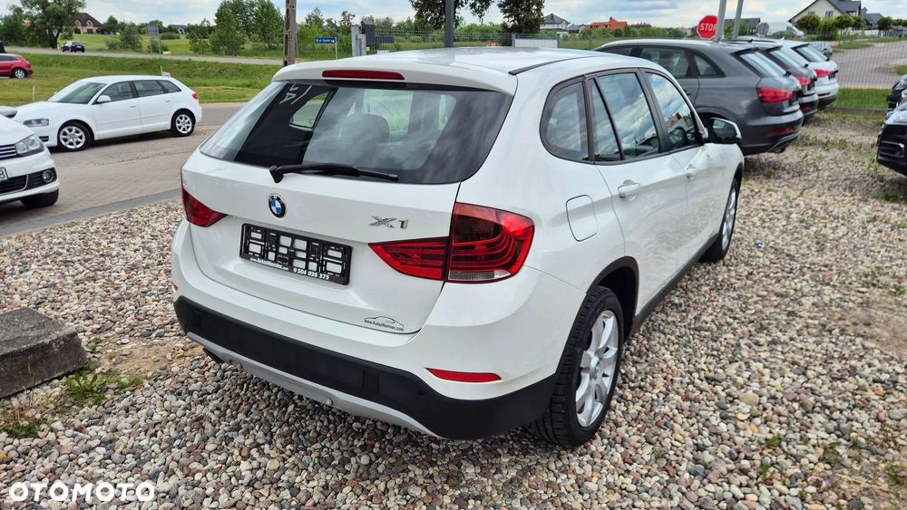 BMW X1 sDrive18d xLine - 10