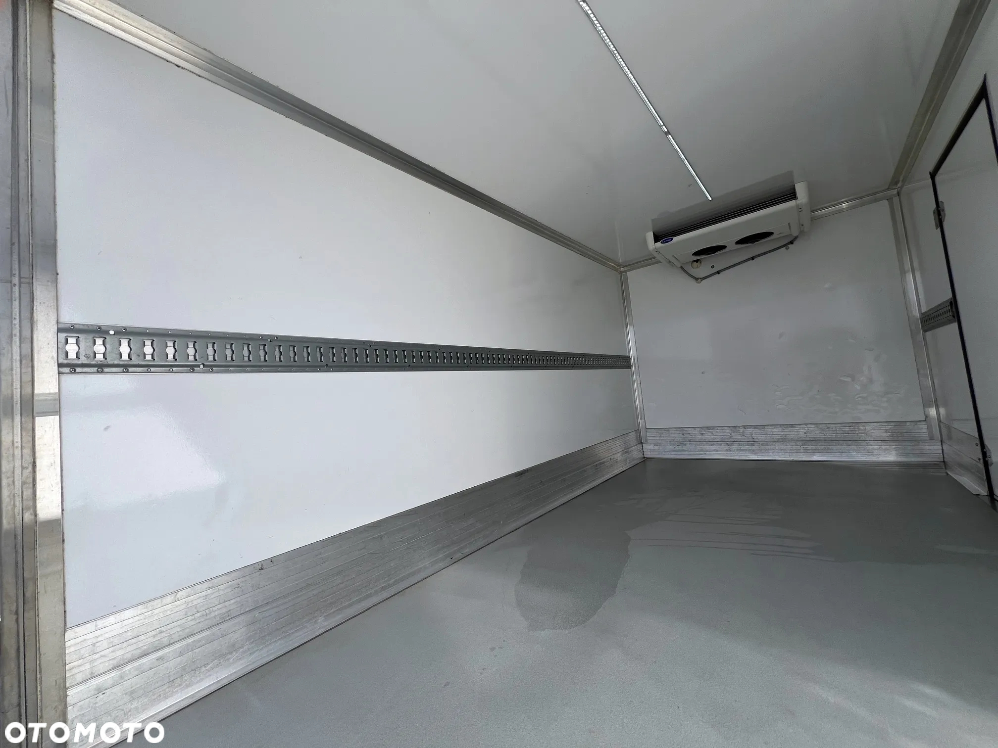 Iveco Daily 35S16 3.0 Kontener Chłodnia Izoterma 3x Drzwi Salon PL, Jeden Właściciel - 8