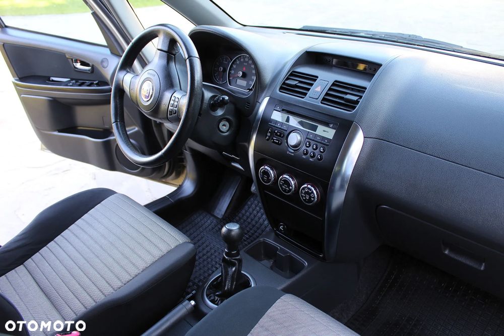 Fiat Sedici 1.6 16V 4x4 Luxury - 13