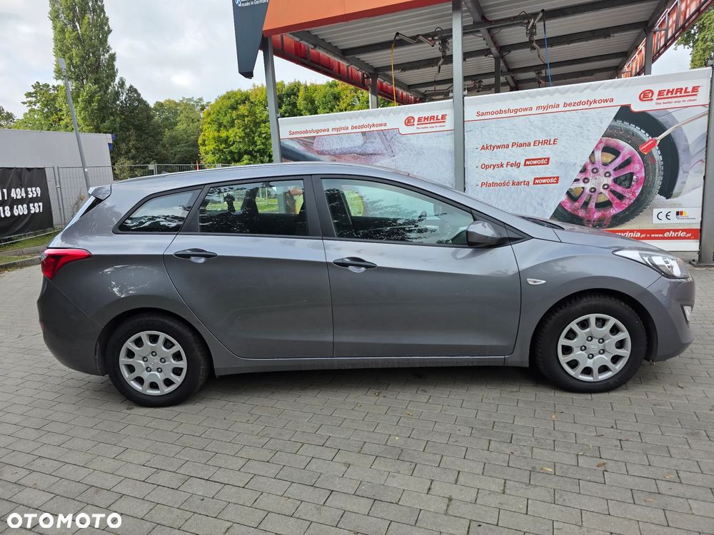 Hyundai i30 1.4 Trend - 19