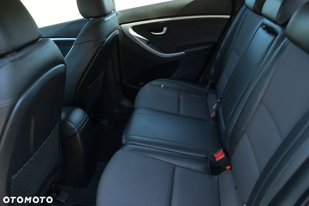Hyundai i30 1.4 Edition Plus - 21