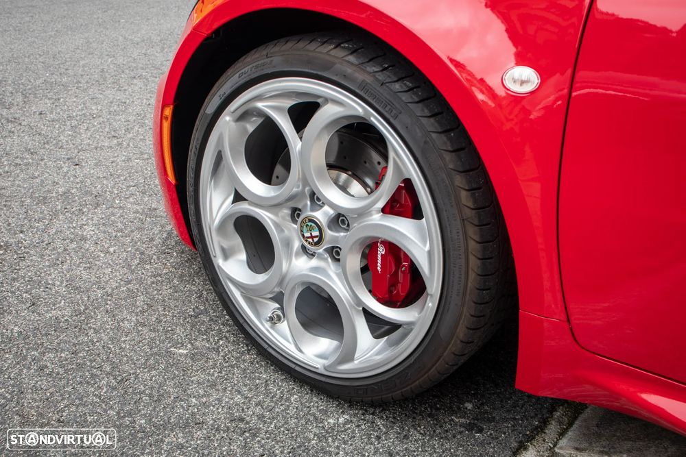 Alfa Romeo 4C 1750 TBi - 4