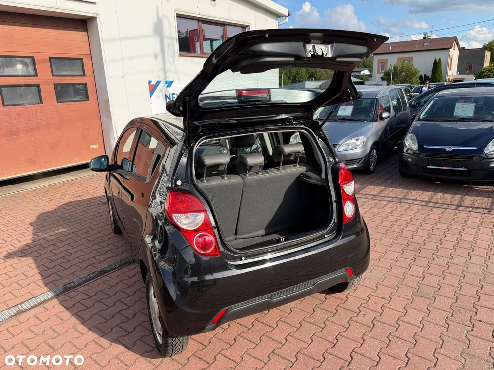 Chevrolet Spark 1.0 Base - 21