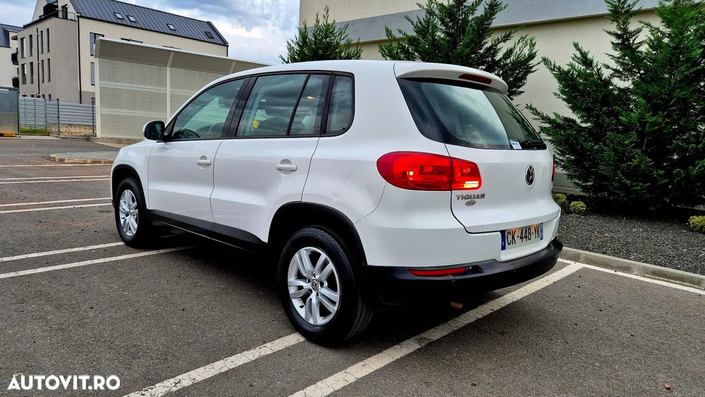 Volkswagen Tiguan 2.0 TDI DPF BlueMotion Technology Exclusive - 4