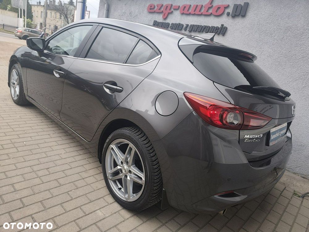 Mazda 3 - 5