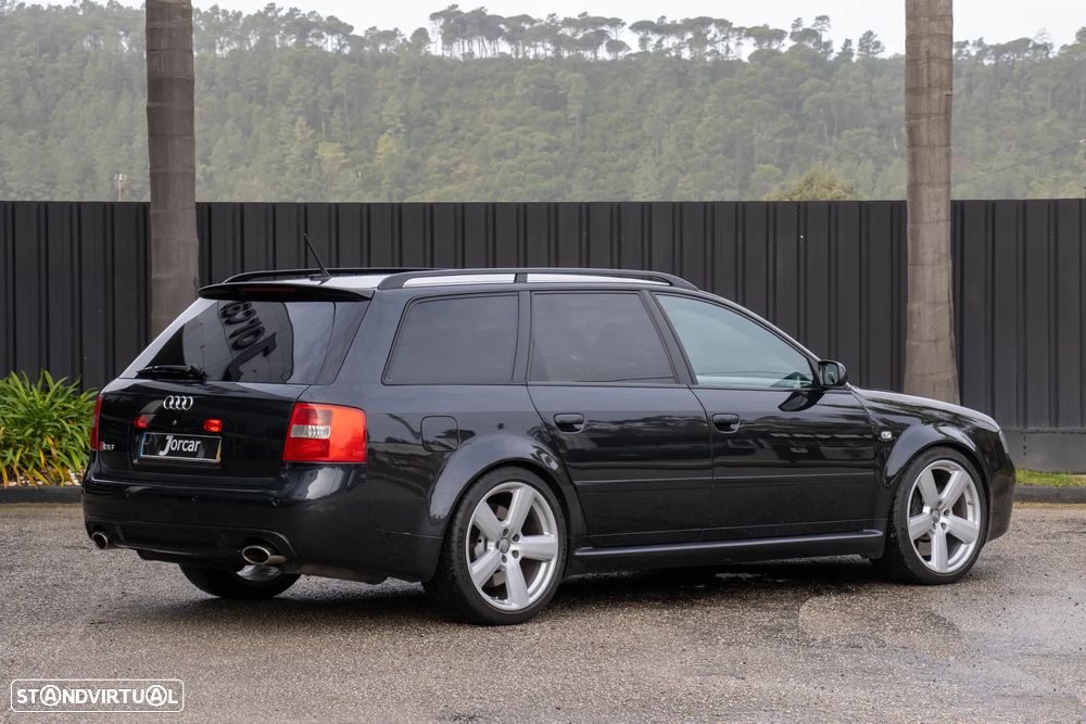 Audi RS6 Standard - 12