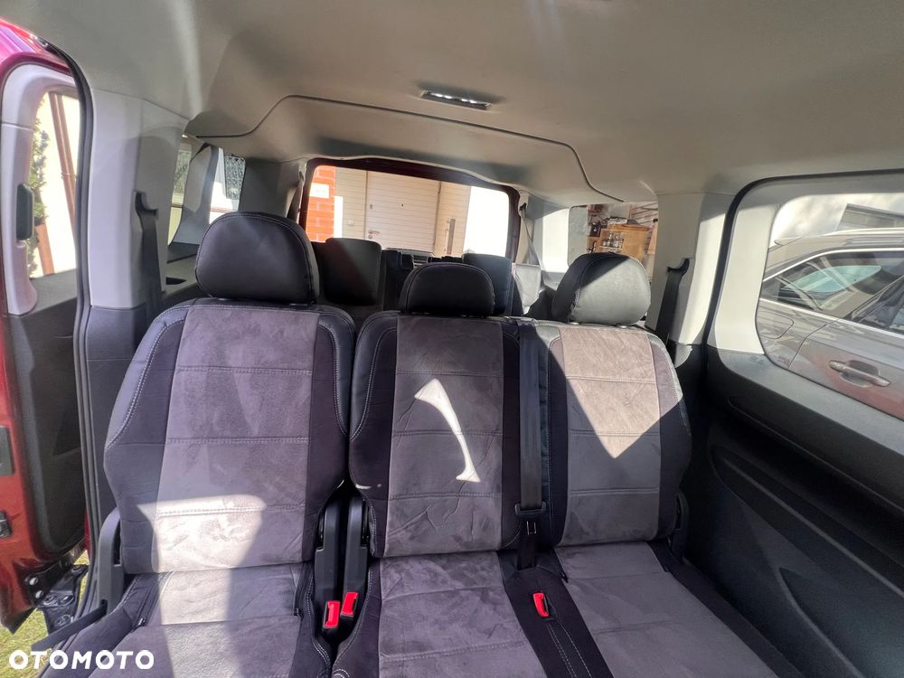 Ford Tourneo Connect - 12