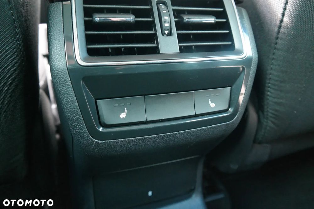 Skoda Karoq 1.5 TSI ACT Style DSG - 13