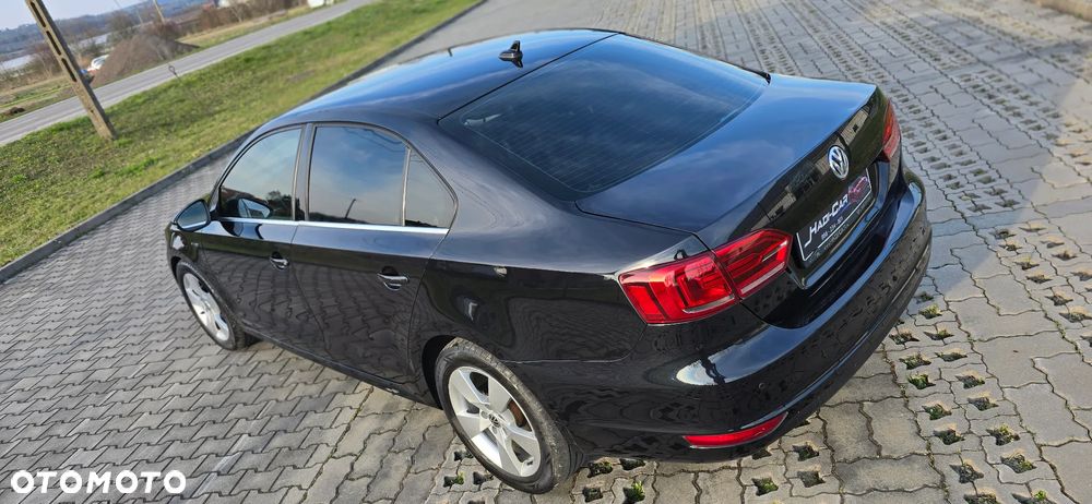 Volkswagen Jetta - 19
