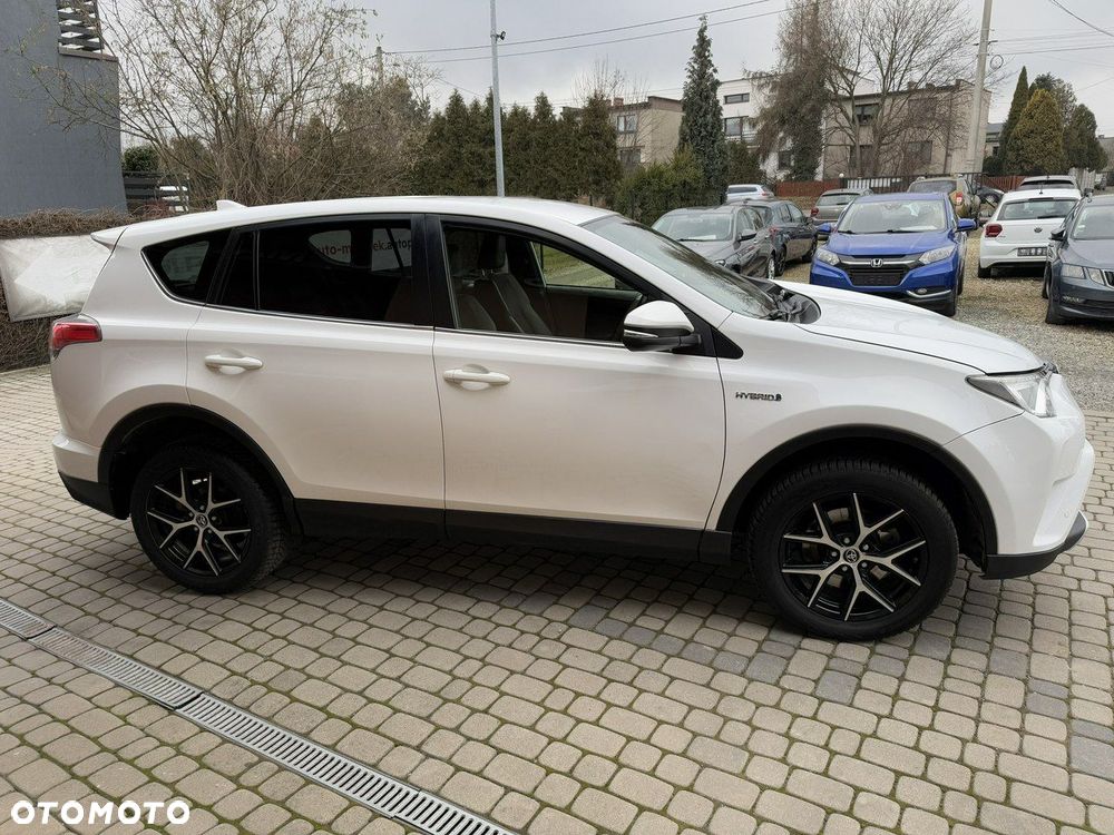 Toyota RAV4 - 5