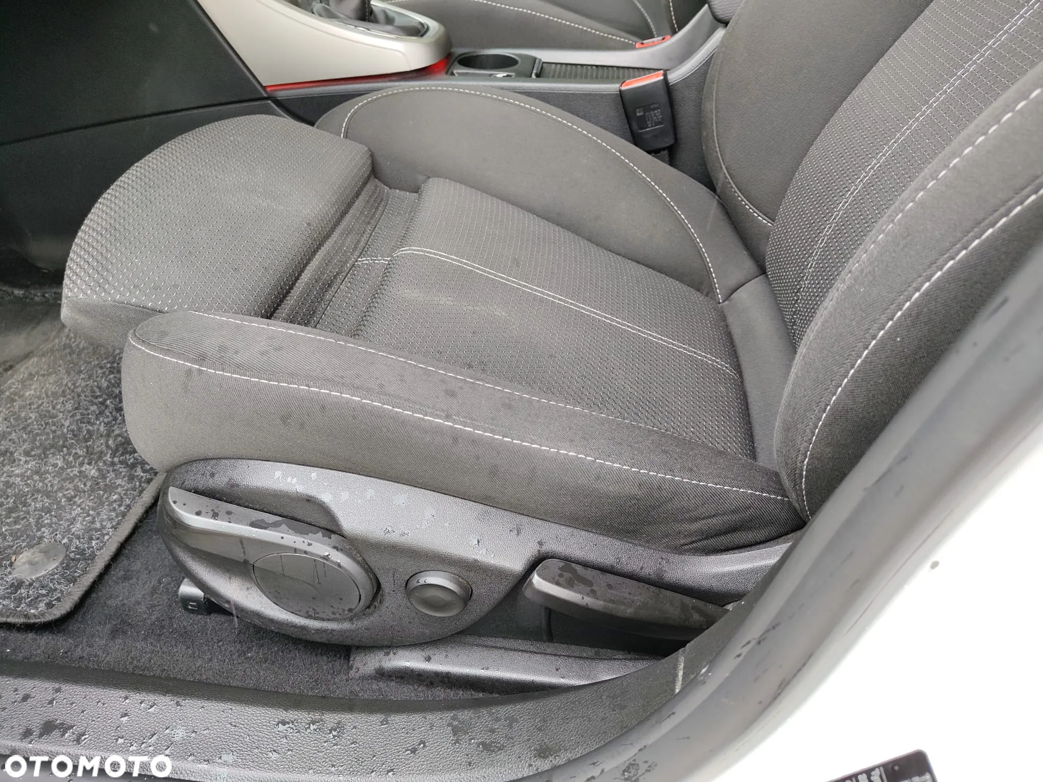 Opel Astra IV 1.4 T Active - 12