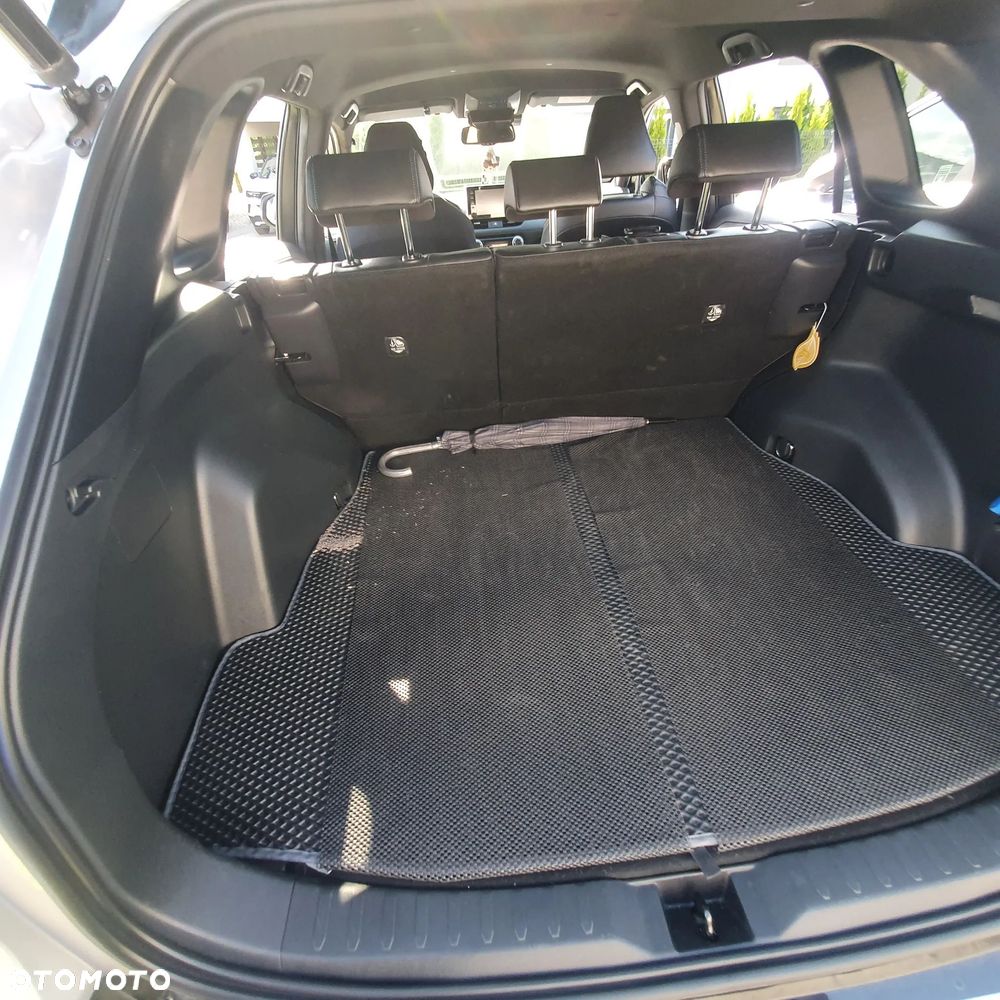 Toyota RAV4 2.5 Hybrid Black Edition by JBL 4x2 - 7
