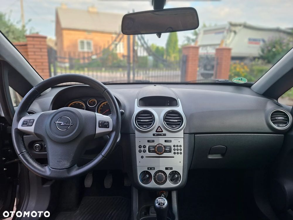 Opel Corsa 1.2 16V Enjoy - 9
