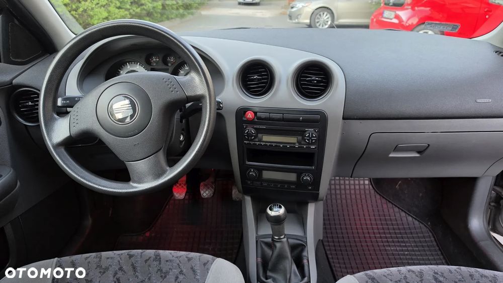 Seat Ibiza 1.4 16V Signo - 7