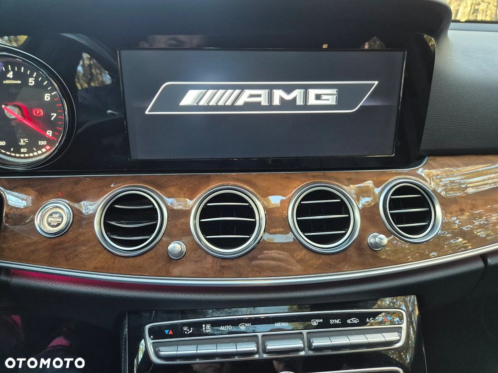 Mercedes-Benz Klasa E 300 9G-TRONIC AMG Line - 7