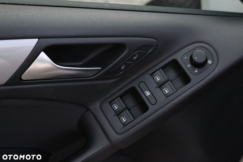 Volkswagen Golf 1.2 TSI BlueMotion Technology MATCH - 12