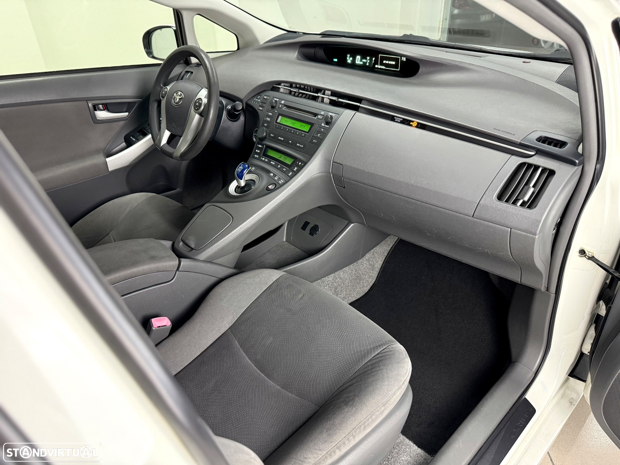 Toyota Prius 1.8 - 19