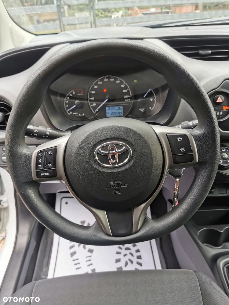 Toyota Yaris 1.5 Active - 22