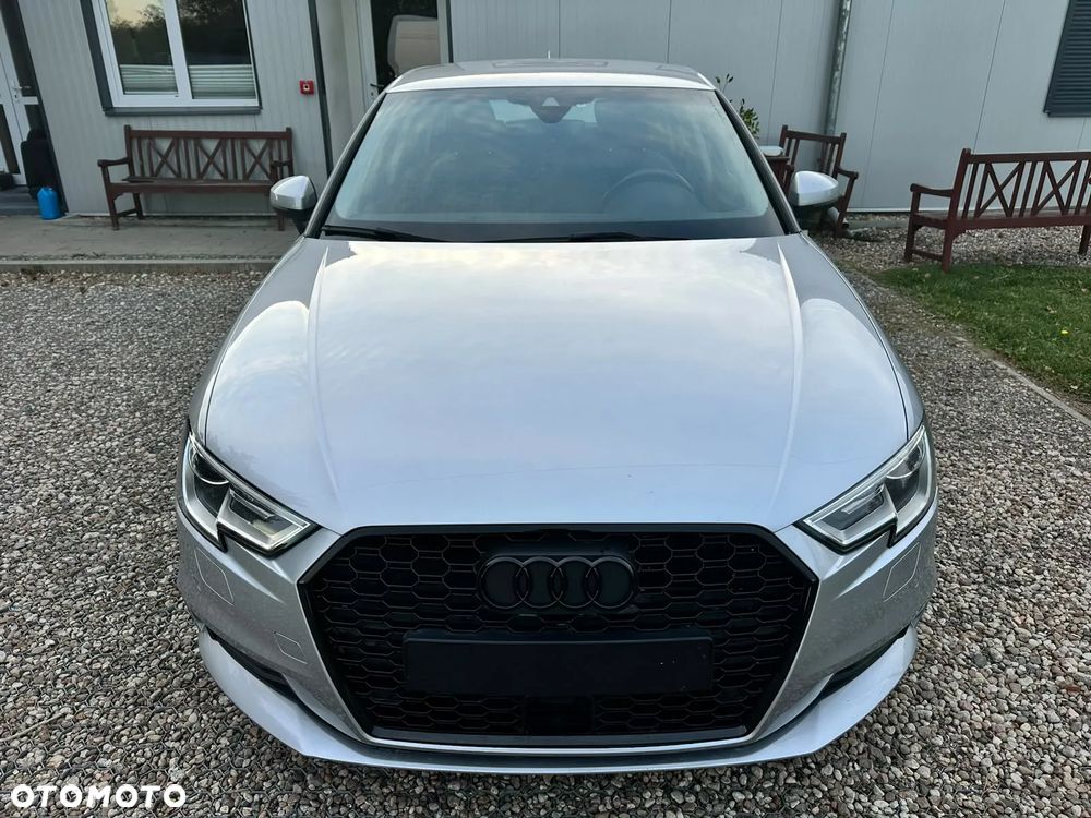Audi A3 Sportback - 1