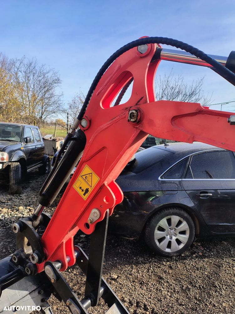 Cat MINI EXCAVATOR IRE15 - 7