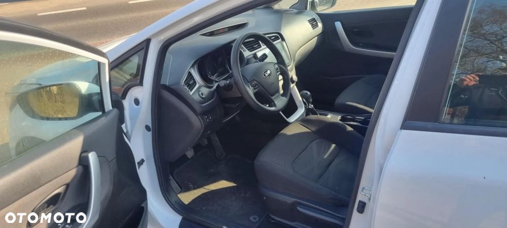 Kia Ceed 1.4 CVVT Attract - 12