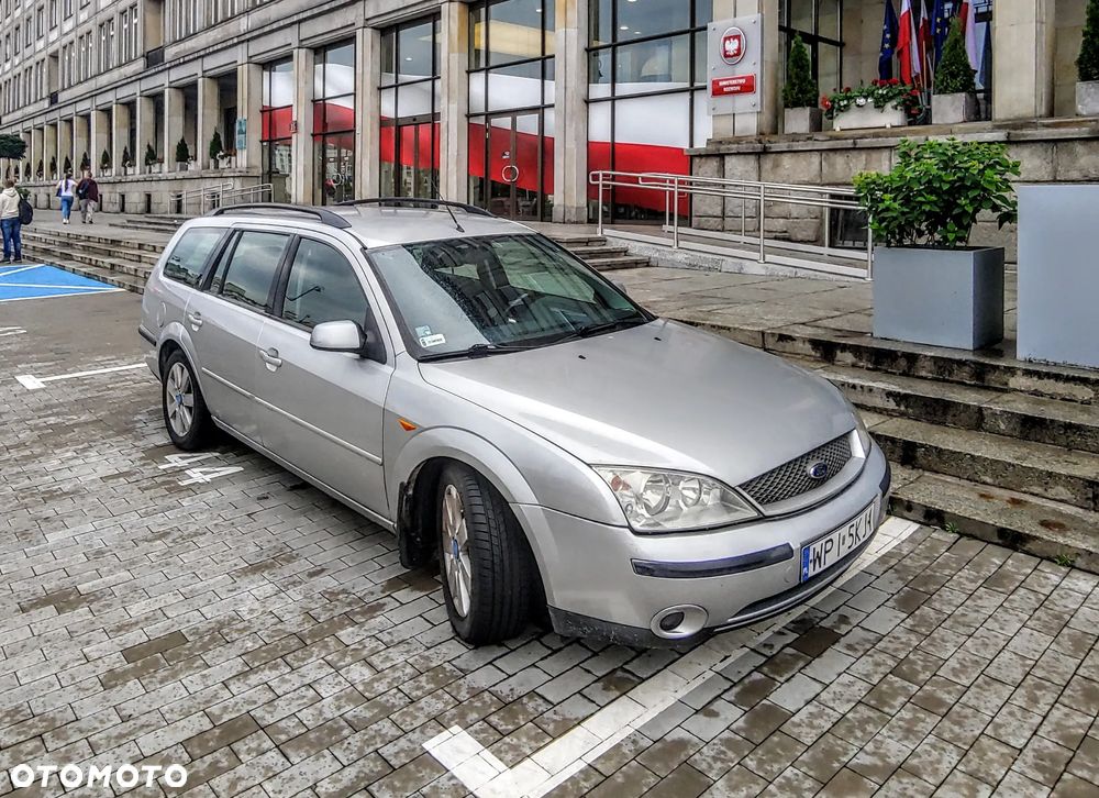 Ford Mondeo 2.0 TDDi Ghia - 1