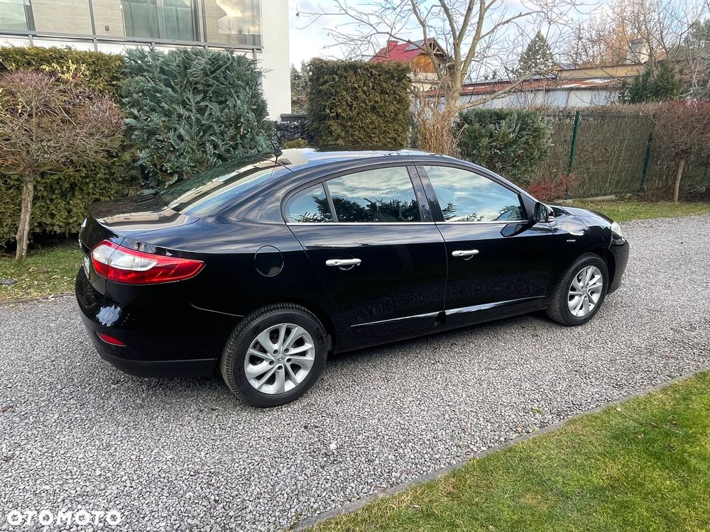 Renault Fluence ver-1-6-16v-limited - 19