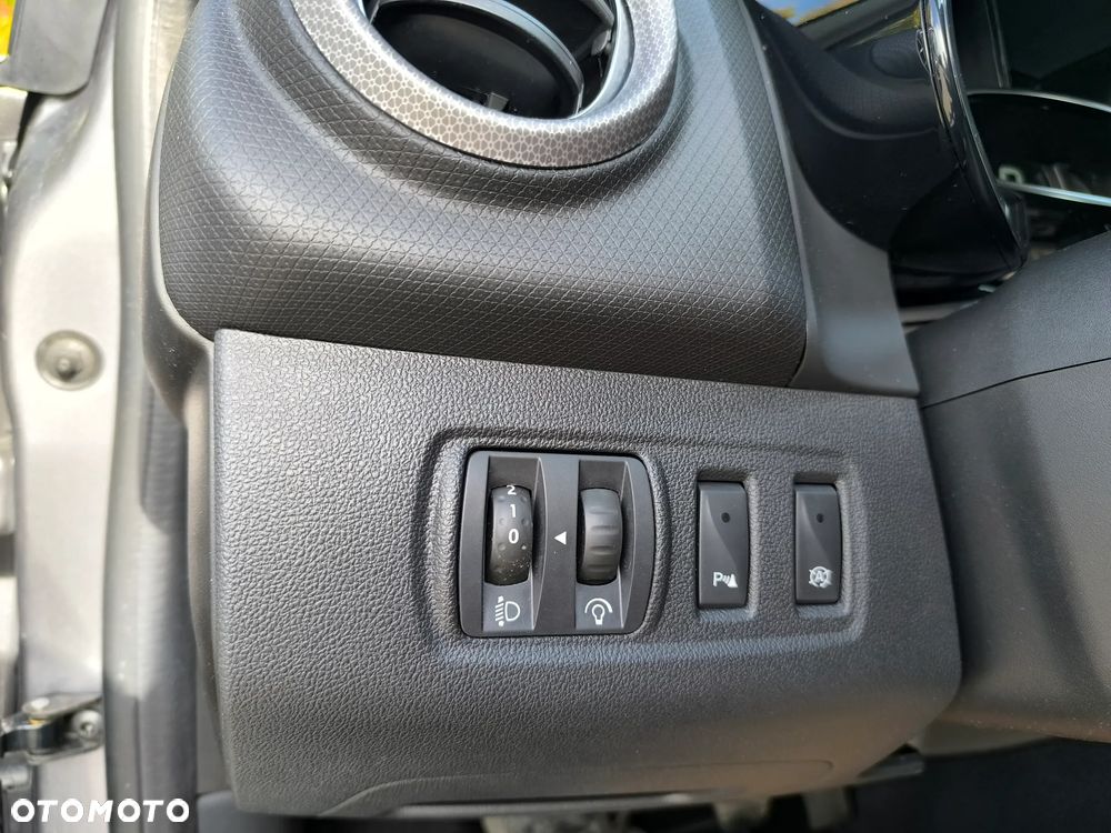 Renault Clio - 30