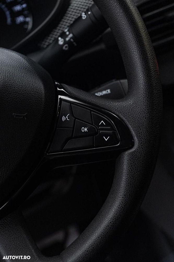 Dacia Logan TCe 90 MT6 Prestige - 19