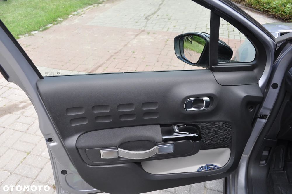 Citroën C3 1.2 PureTech Shine S&S - 18
