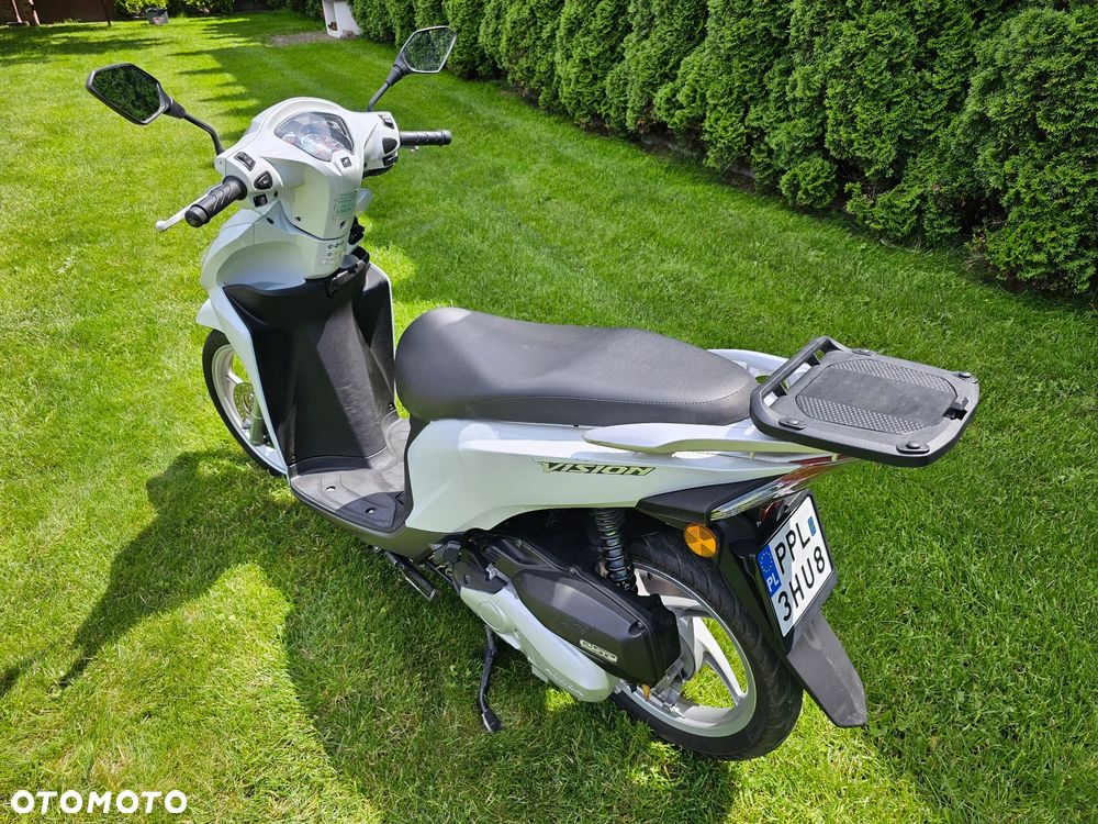 Honda Vision - 3