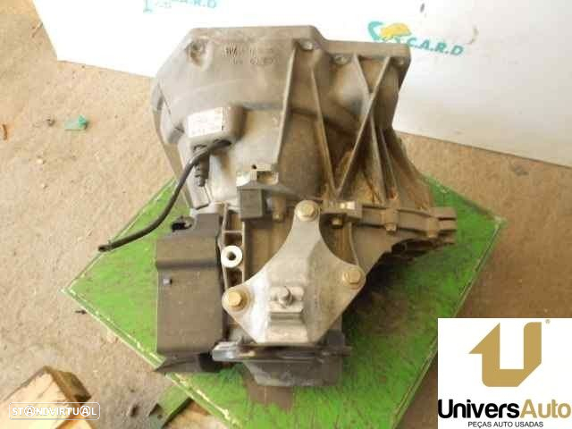 CAIXA VELOCIDADES FORD FIESTA V 2002 -2N1R7002EA - 2