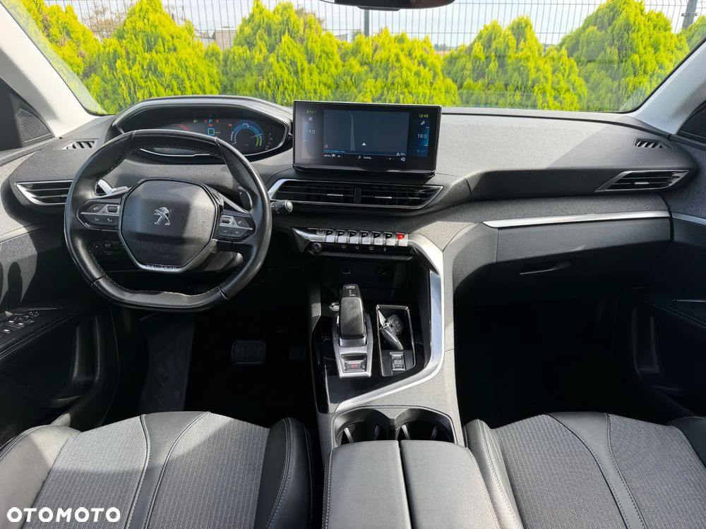Peugeot 3008 - 18
