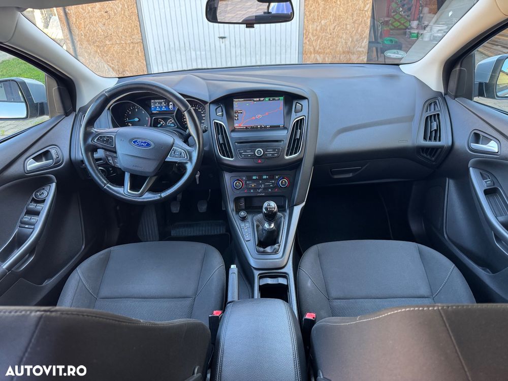 Ford Focus 1.5 TDCi Trend - 6
