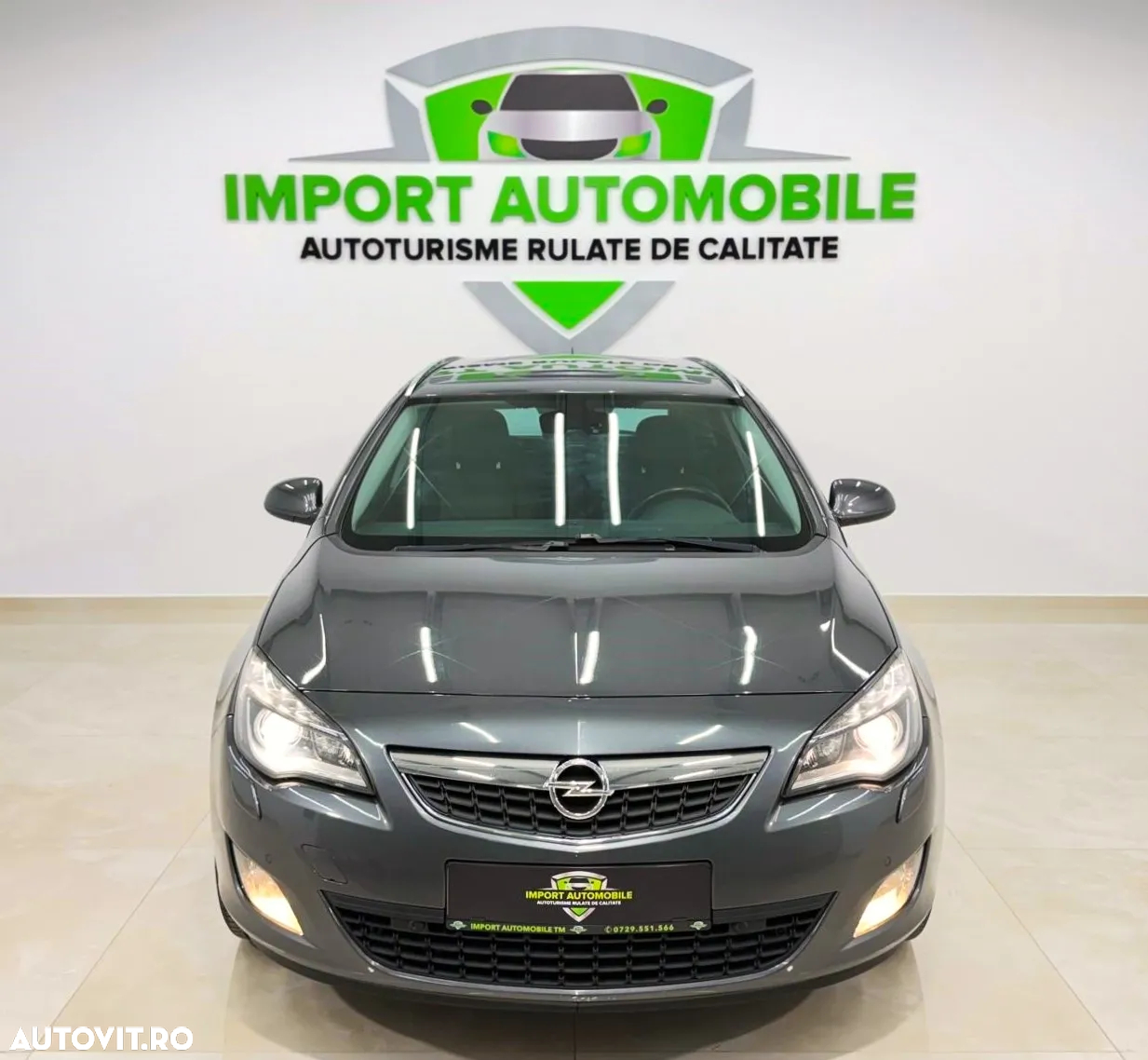 Opel Astra Sports Tourer 1.6 Turbo ECOTEC Cosmo - 2