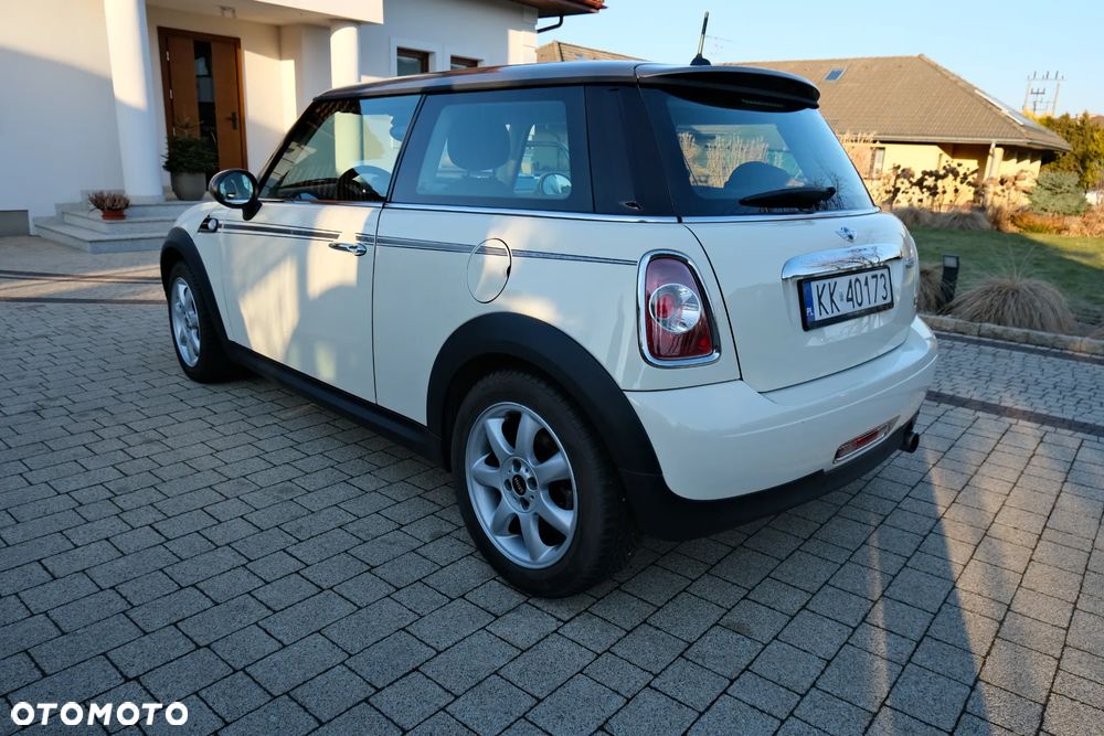MINI Cooper Standard - 13