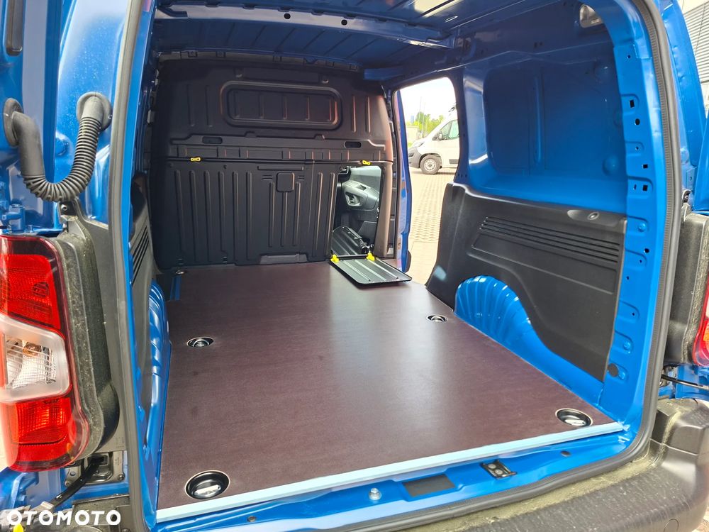 Fiat BOGATE WYPOSAŻENIE, OD RĘKI - DOBLO L2 1,5 102KM - kamera cofania, LED, Wykładzina antypoślizgowa - 34