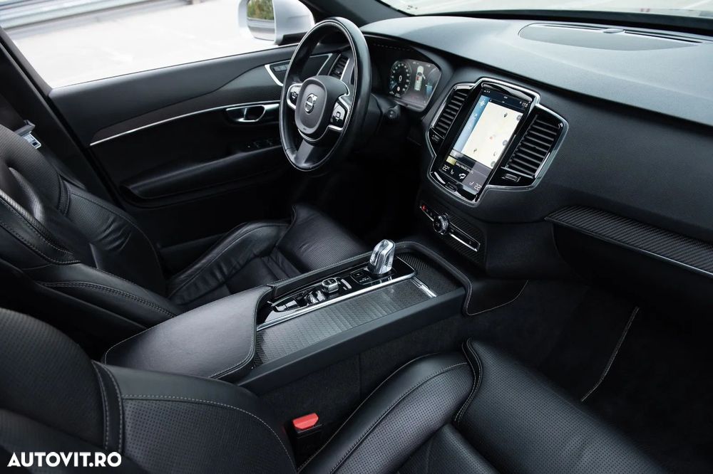 Volvo XC 90 T8 Twin Engine AWD R-Design - 31