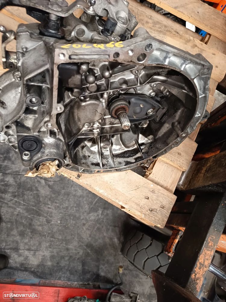 Caixa velocidades Peugeot 208 1.4hdi Ref: 20CQ66 - 1