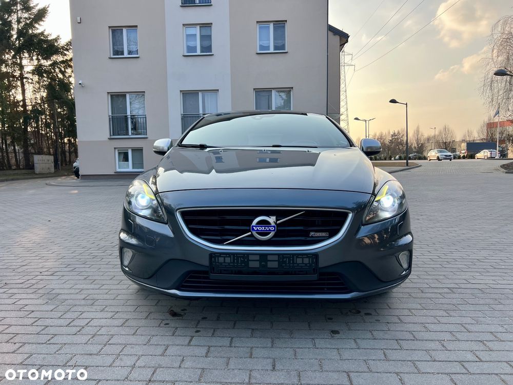 Volvo V40 D3 R Design - 11