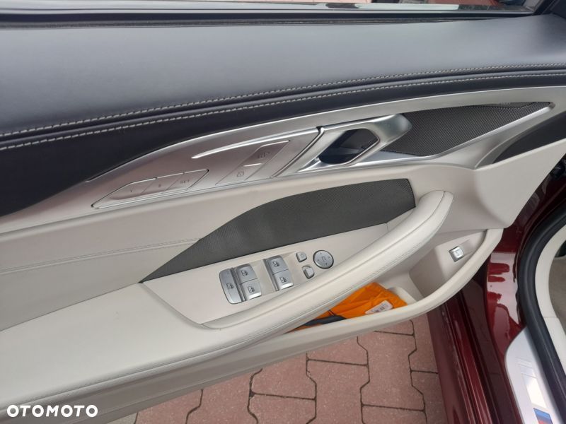 BMW Seria 8 M850i xDrive - 18