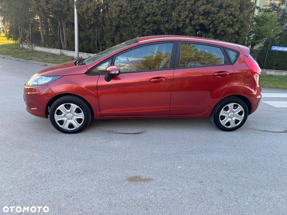 Ford Fiesta 1.25 Champions Edition - 36