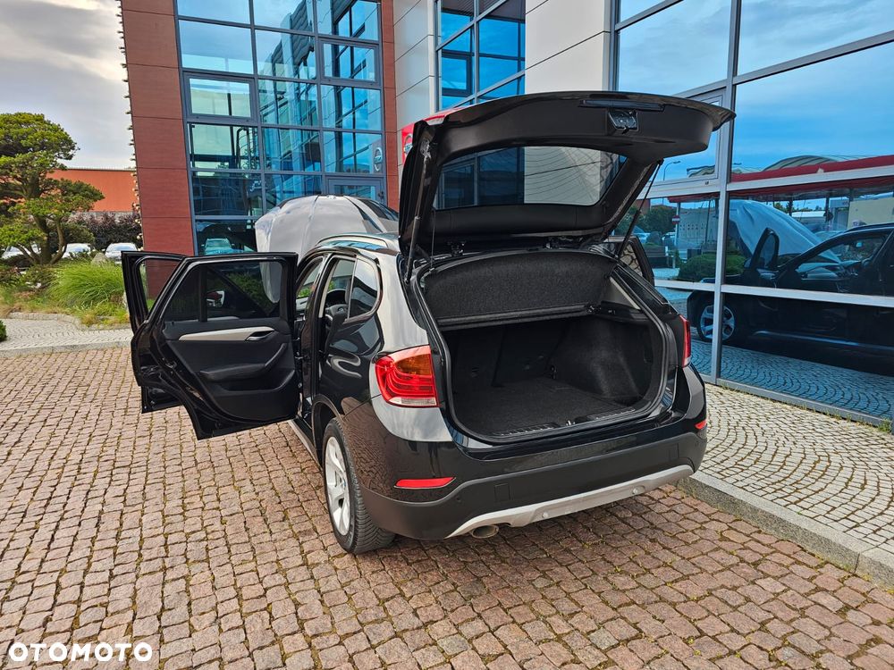 BMW X1 sDrive18d xLine - 14