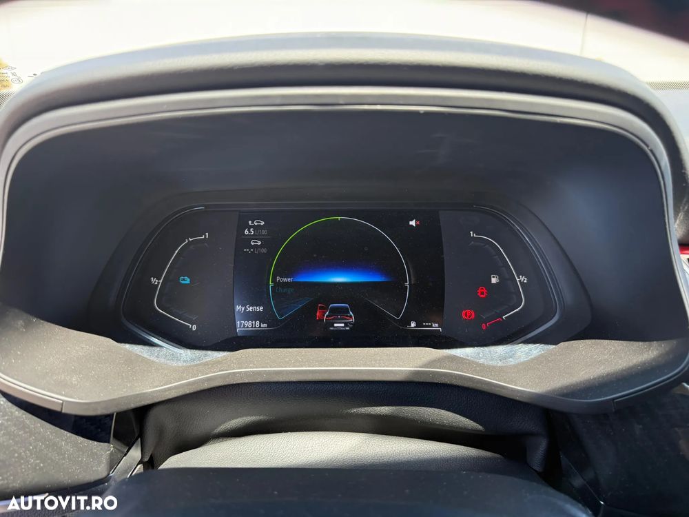 Renault Arkana E-TECH RS Line - 8