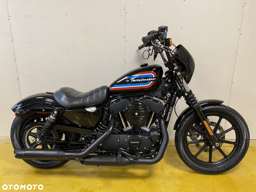 Harley-Davidson Sportster Iron 1200 - 2