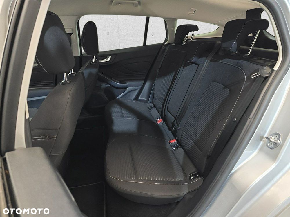 Ford Focus - 12