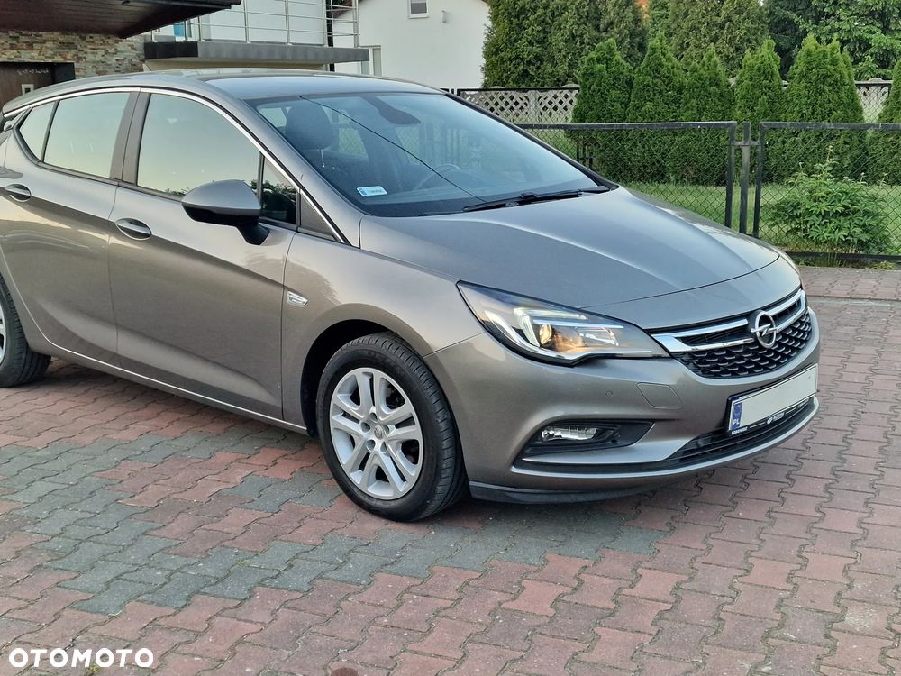 Opel Astra 1.4 T Enjoy S&S - 8