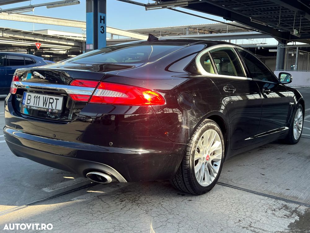 Jaguar XF 2.2D Luxury - 5