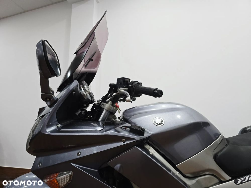 Yamaha FJR - 22
