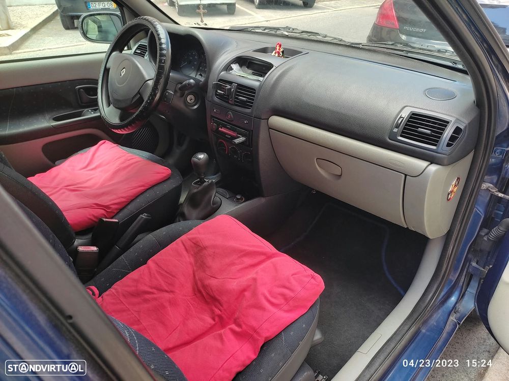 Renault Clio 2002 photo 5